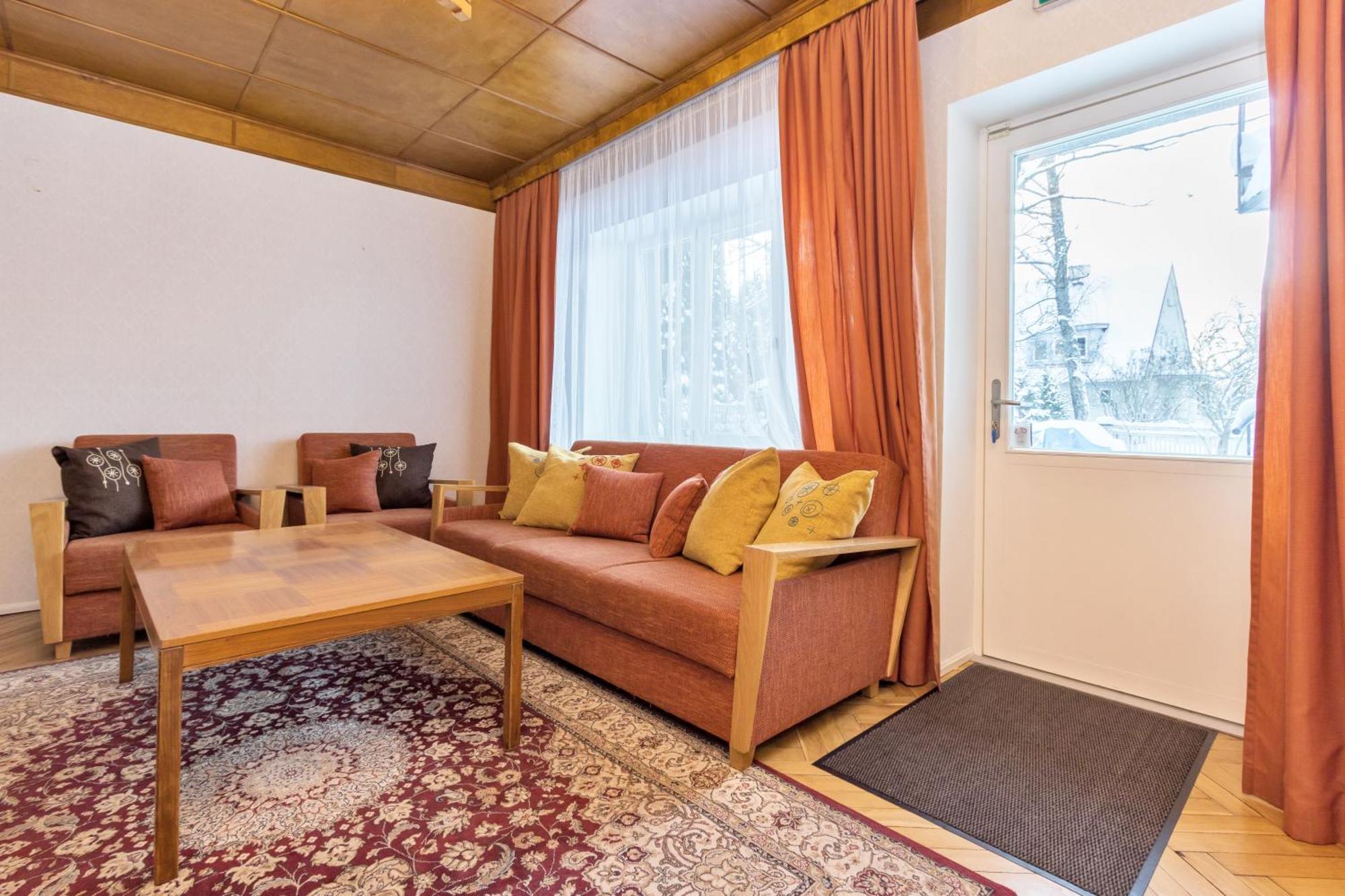 Kadriorg By Rikas Hotels Tallinn Bagian luar foto