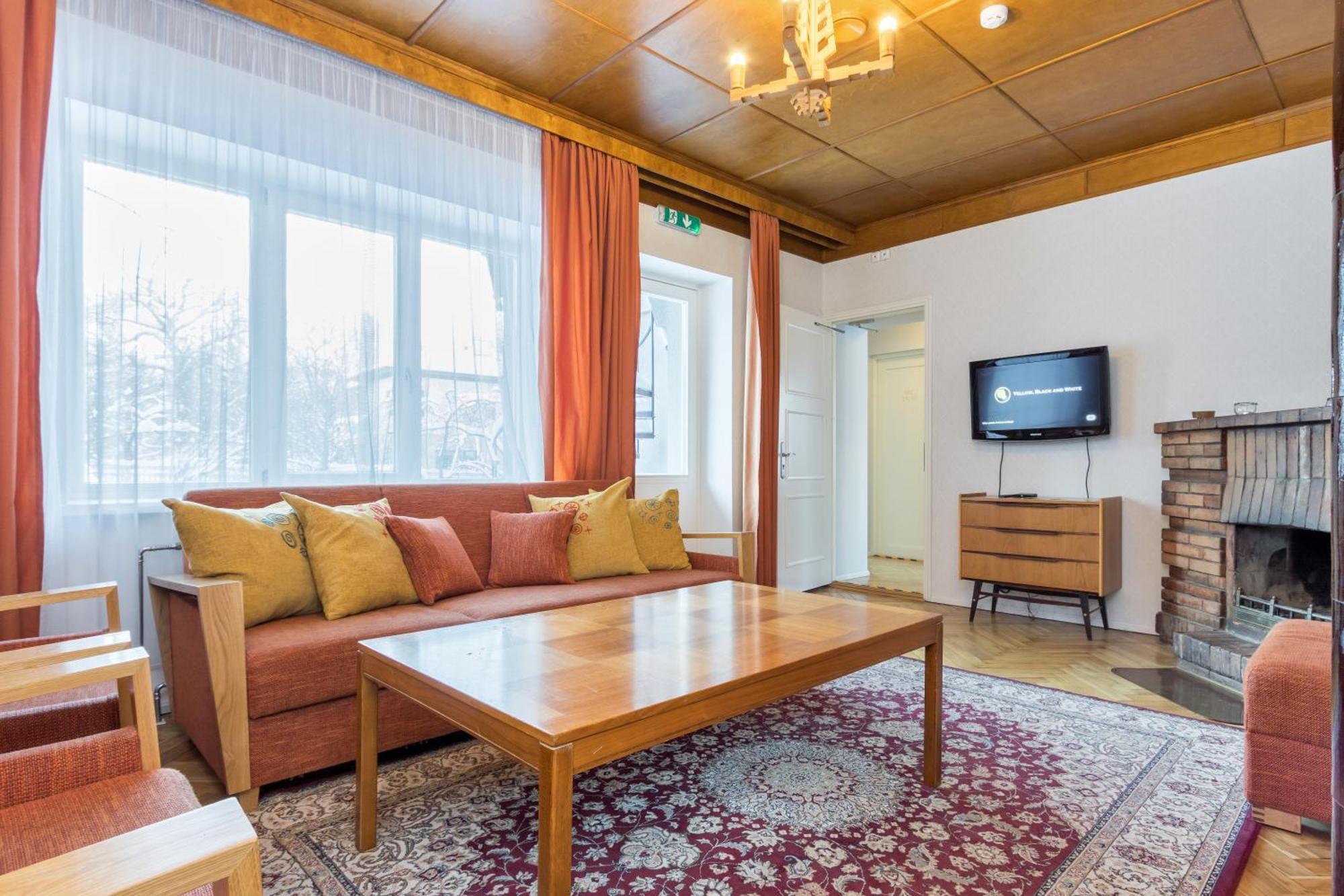 Kadriorg By Rikas Hotels Tallinn Bagian luar foto