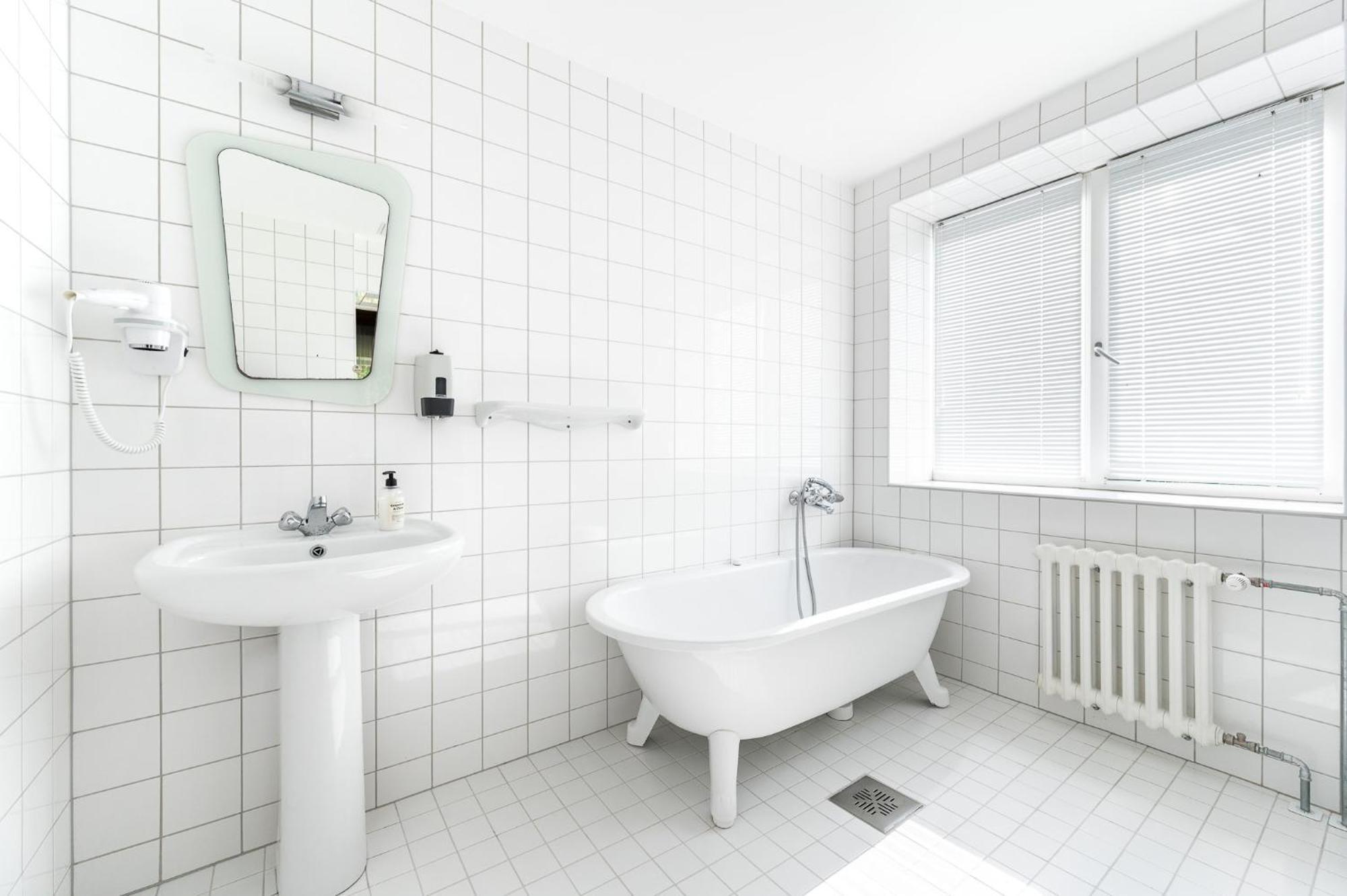 Kadriorg By Rikas Hotels Tallinn Bagian luar foto